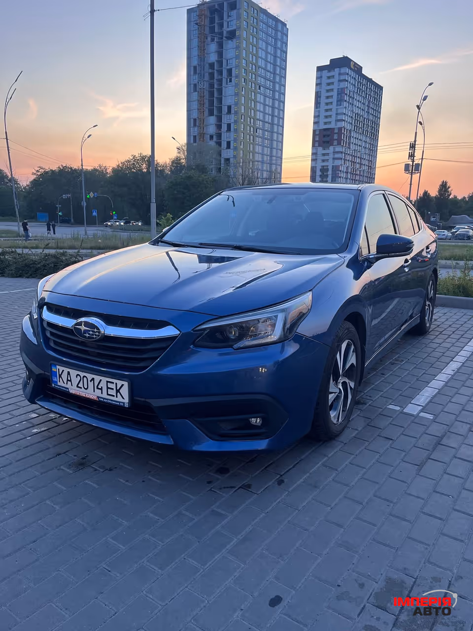 Subaru Legacy - фото 2