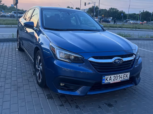 Subaru Legacy - фото 3