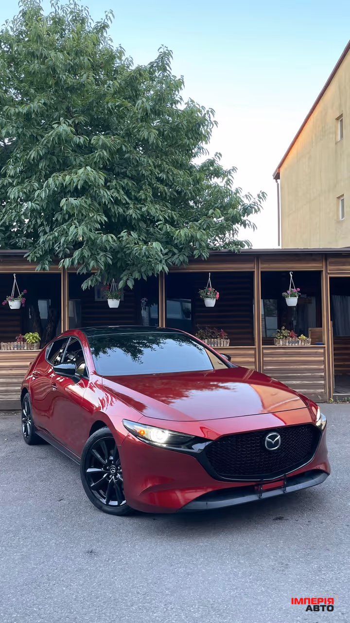 Mazda 3 - фото 1