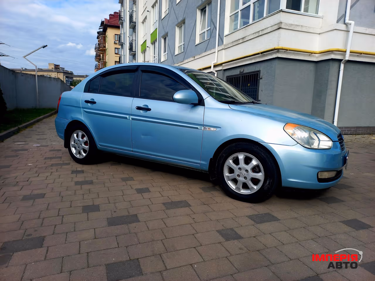Hyundai Accent - фото 3