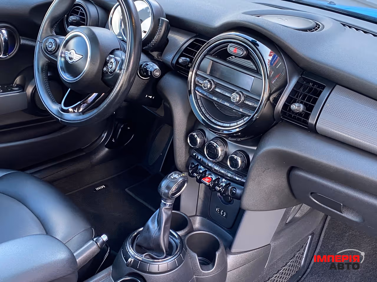 Mini Hatch - фото 25