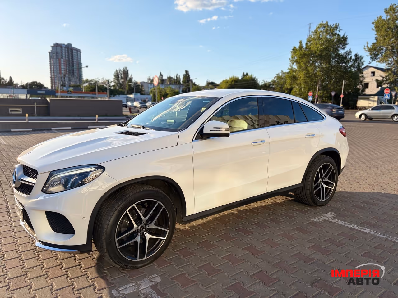 Mercedes-Benz GLE - фото 6