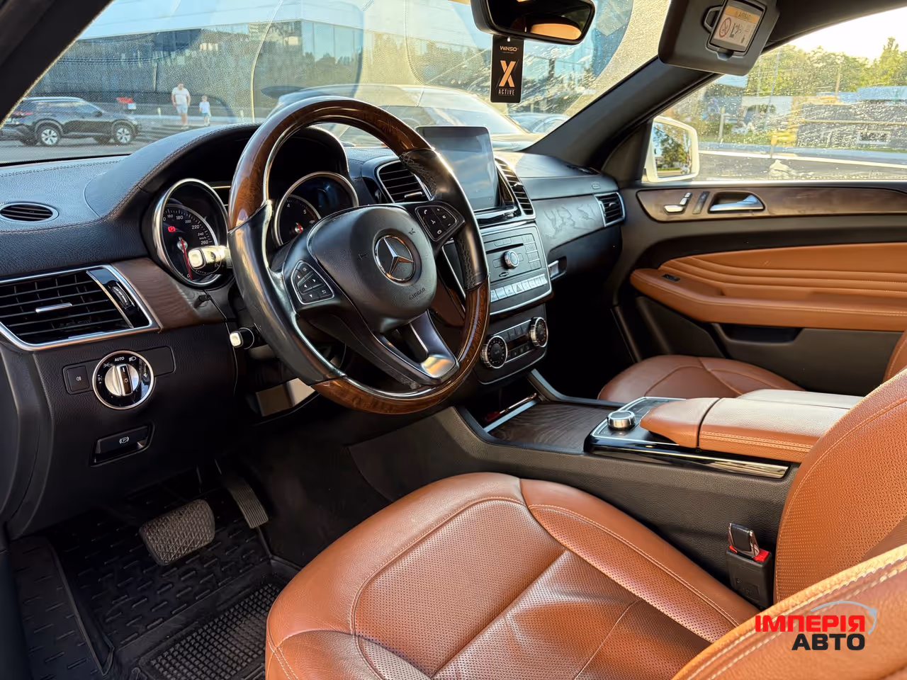 Mercedes-Benz GLE - фото 11