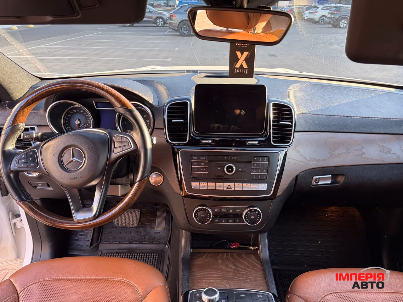 Mercedes-Benz GLE - фото 8