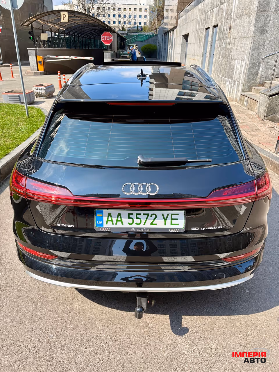 Audi e-tron - фото 23