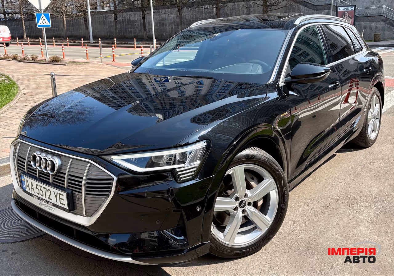 Audi e-tron - фото 17