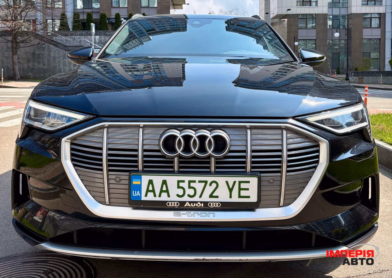 Audi e-tron - фото 19