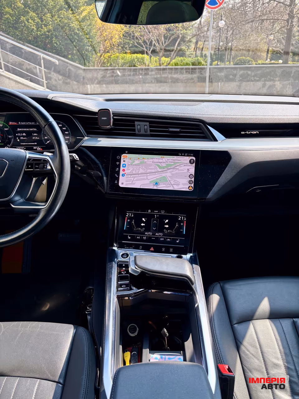 Audi e-tron - фото 14