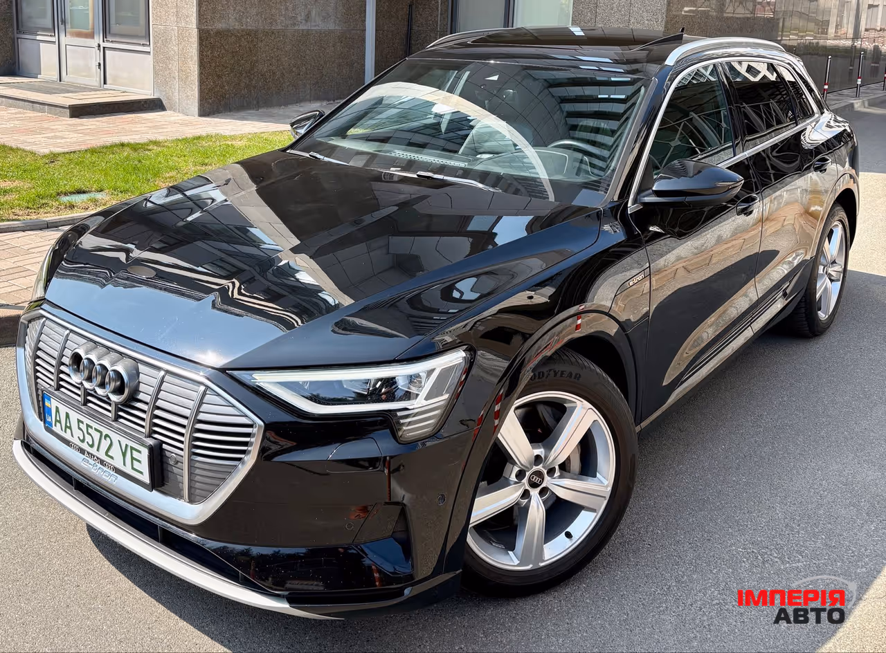 Audi e-tron - фото 3