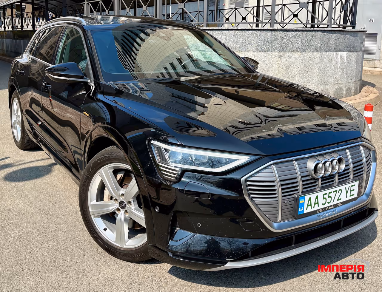 Audi e-tron - фото 2