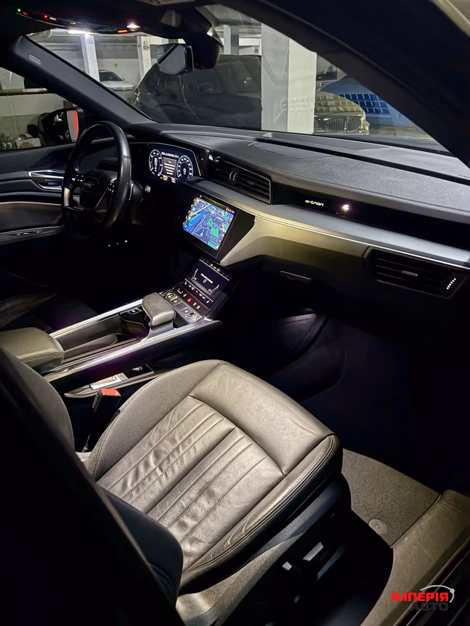 Audi e-tron - фото 31