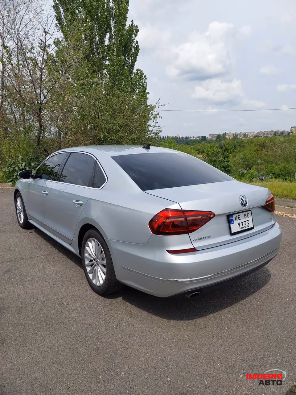 Volkswagen Passat - фото 3