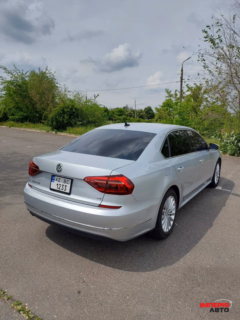 Volkswagen Passat - фото 7
