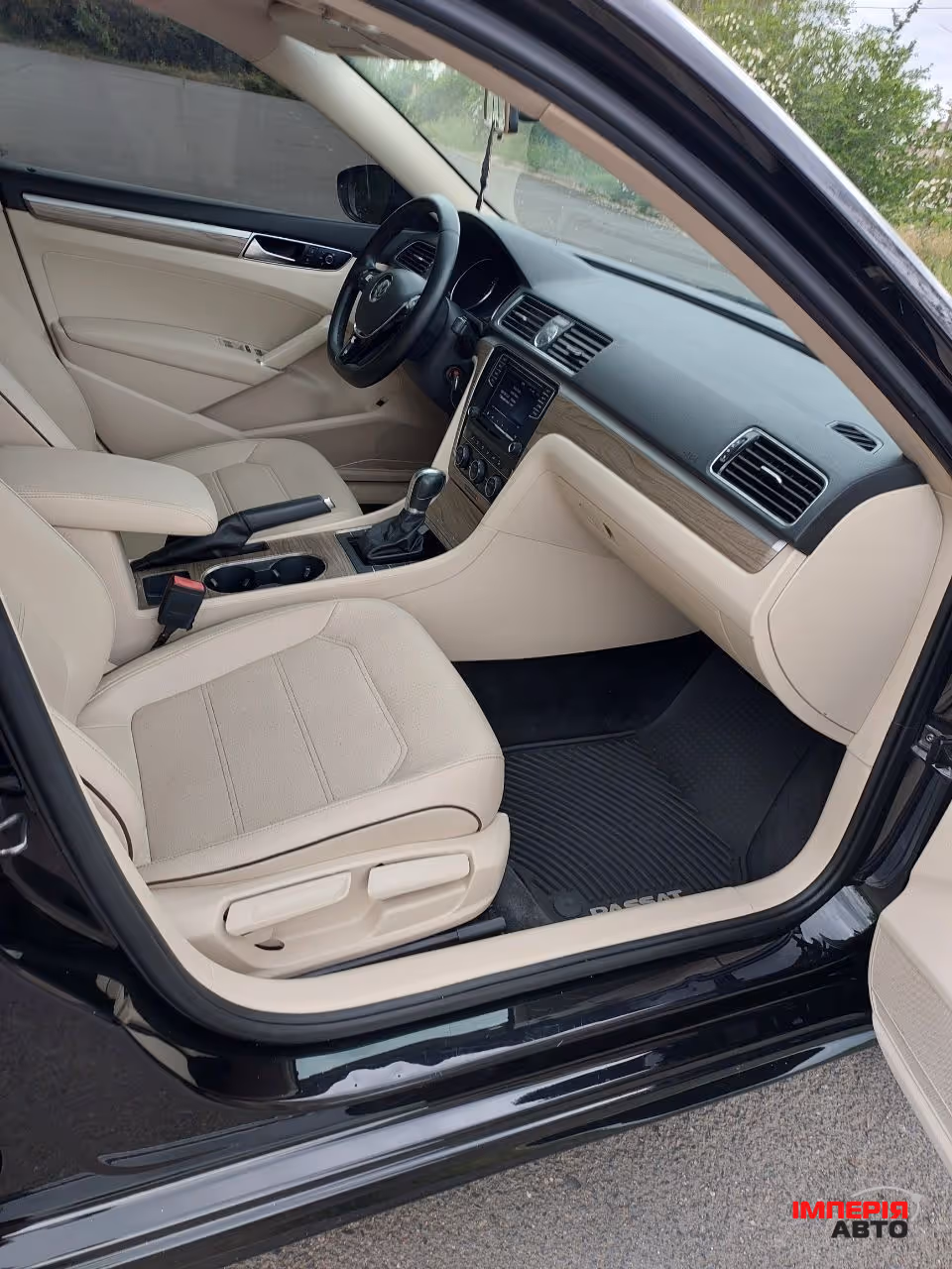 Volkswagen Passat - фото 16