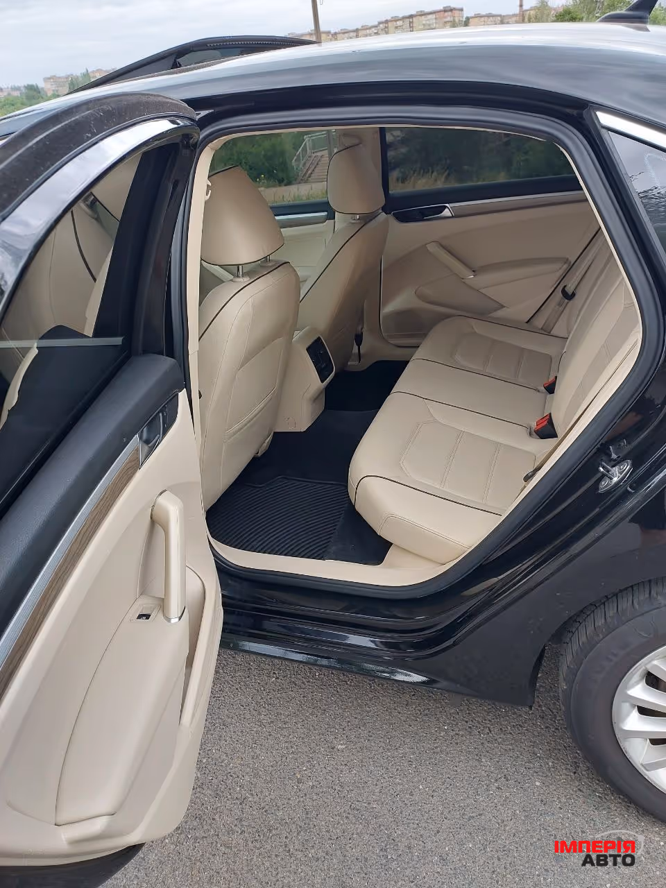 Volkswagen Passat - фото 13