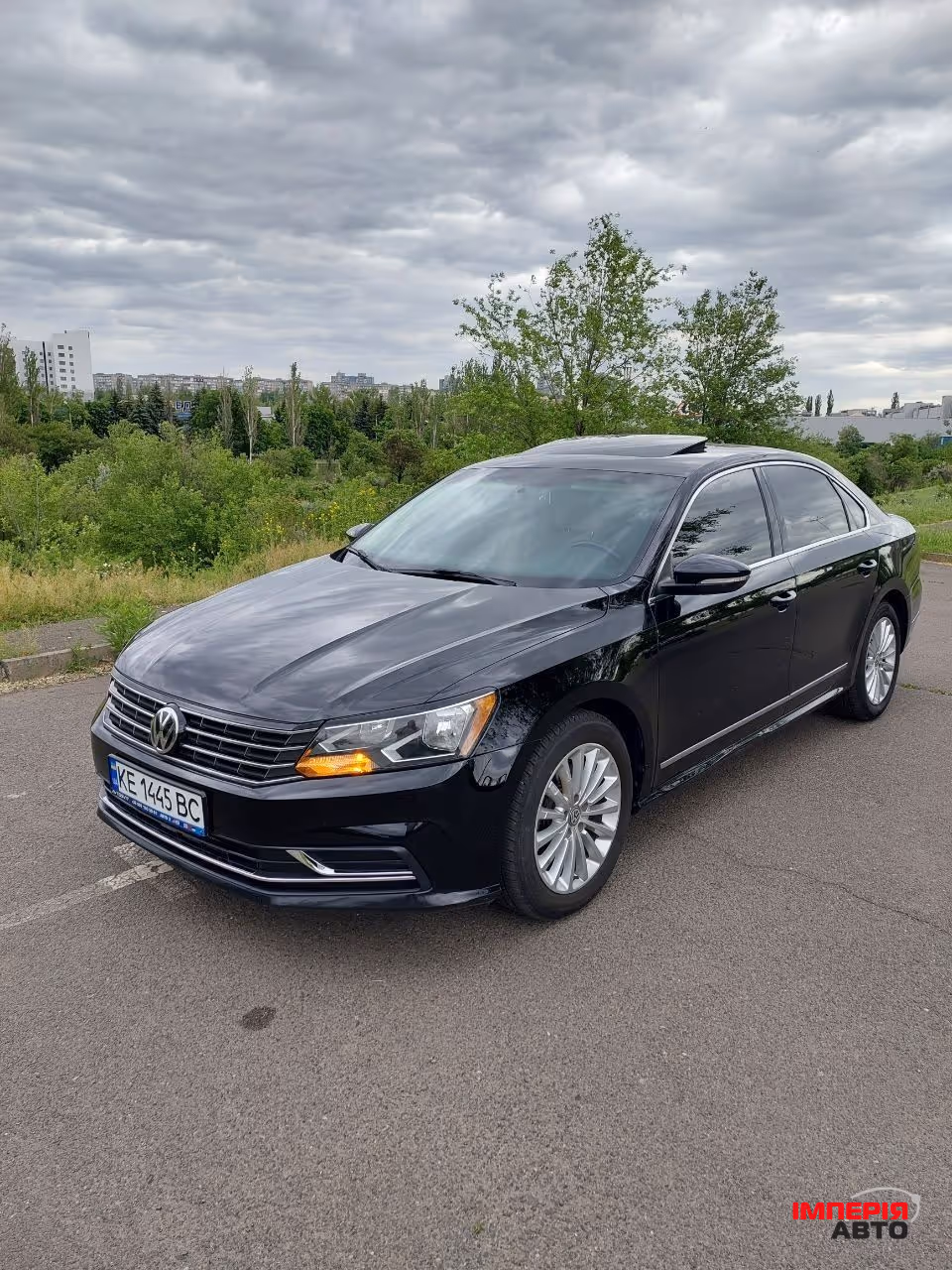 Volkswagen Passat - фото 2