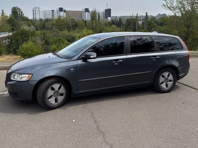 Volvo V50 - фото 4