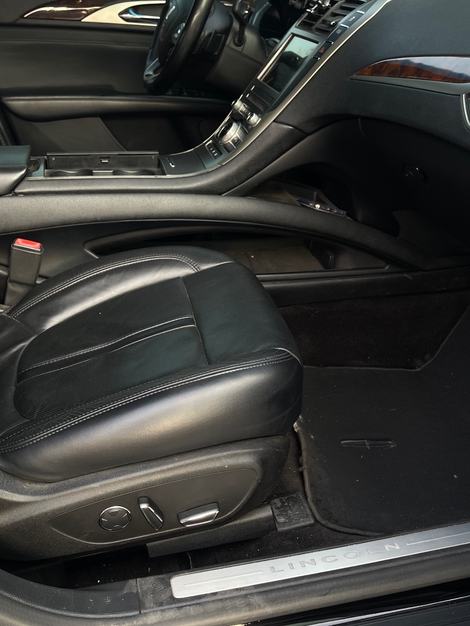 Lincoln MKZ - фото 9