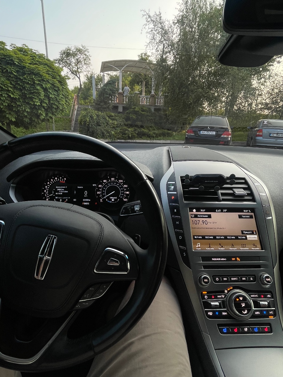 Lincoln MKZ - фото 11