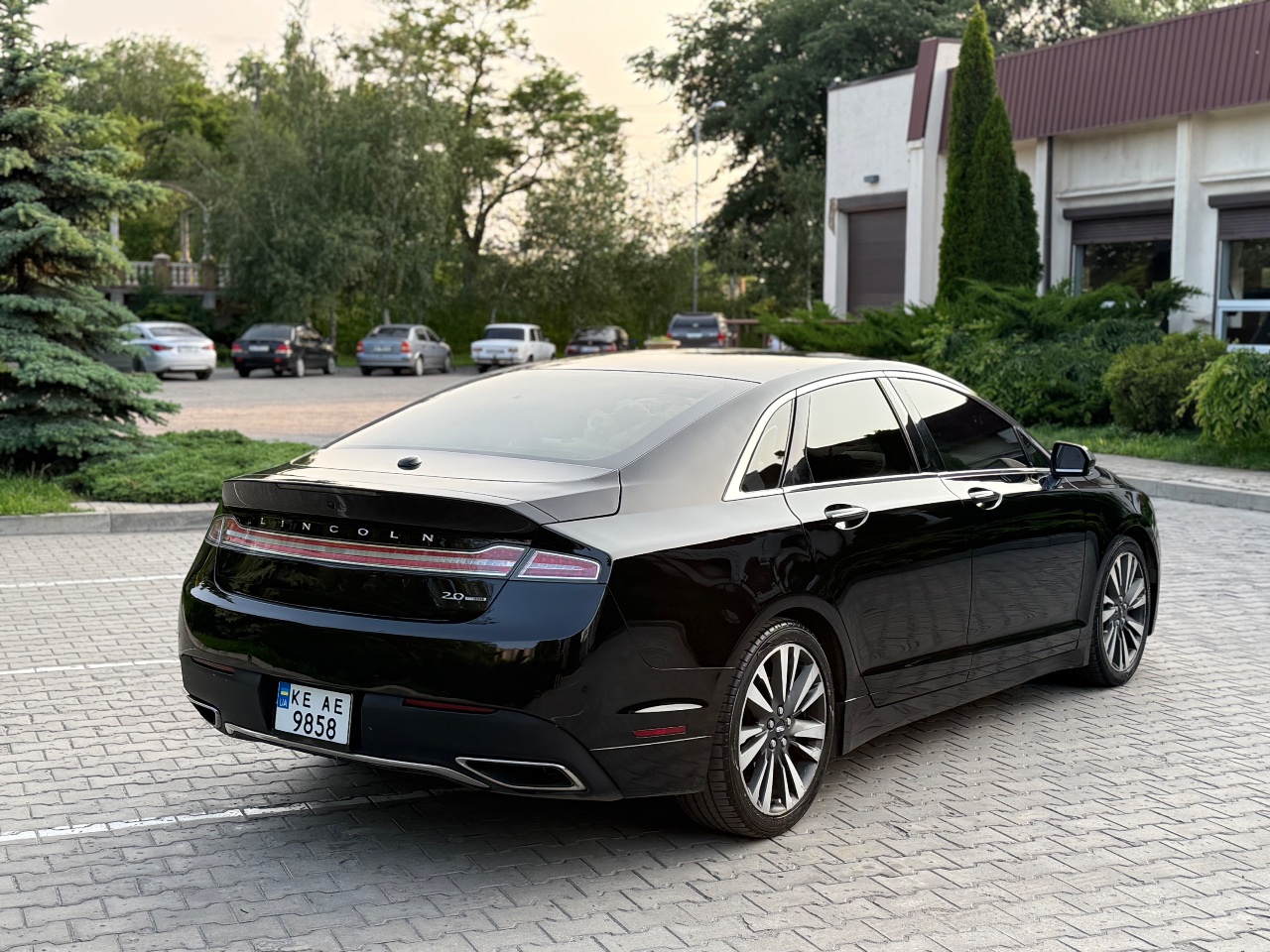 Lincoln MKZ - фото 4