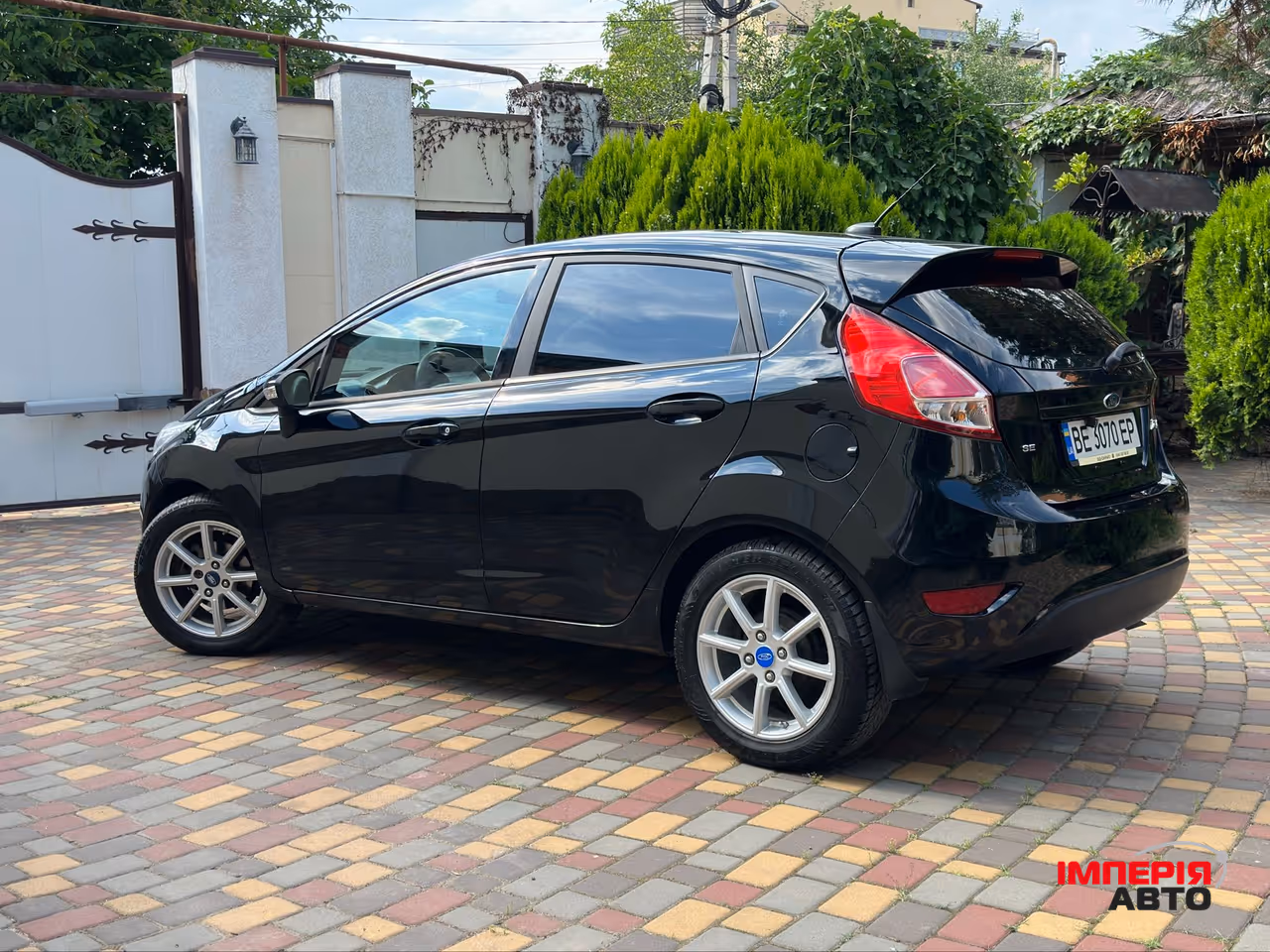 Ford Fiesta - фото 2
