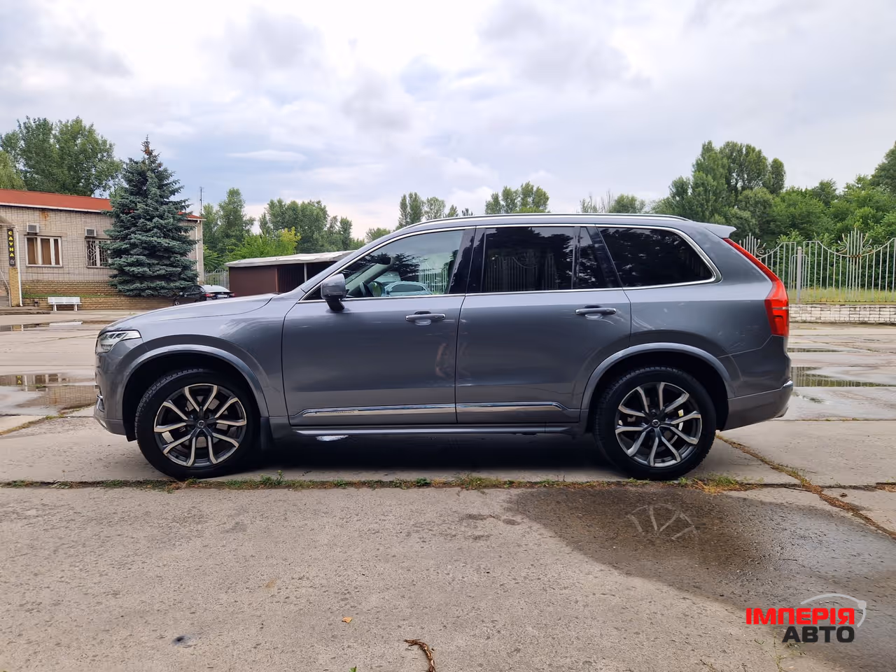 Volvo XC90 - фото 7