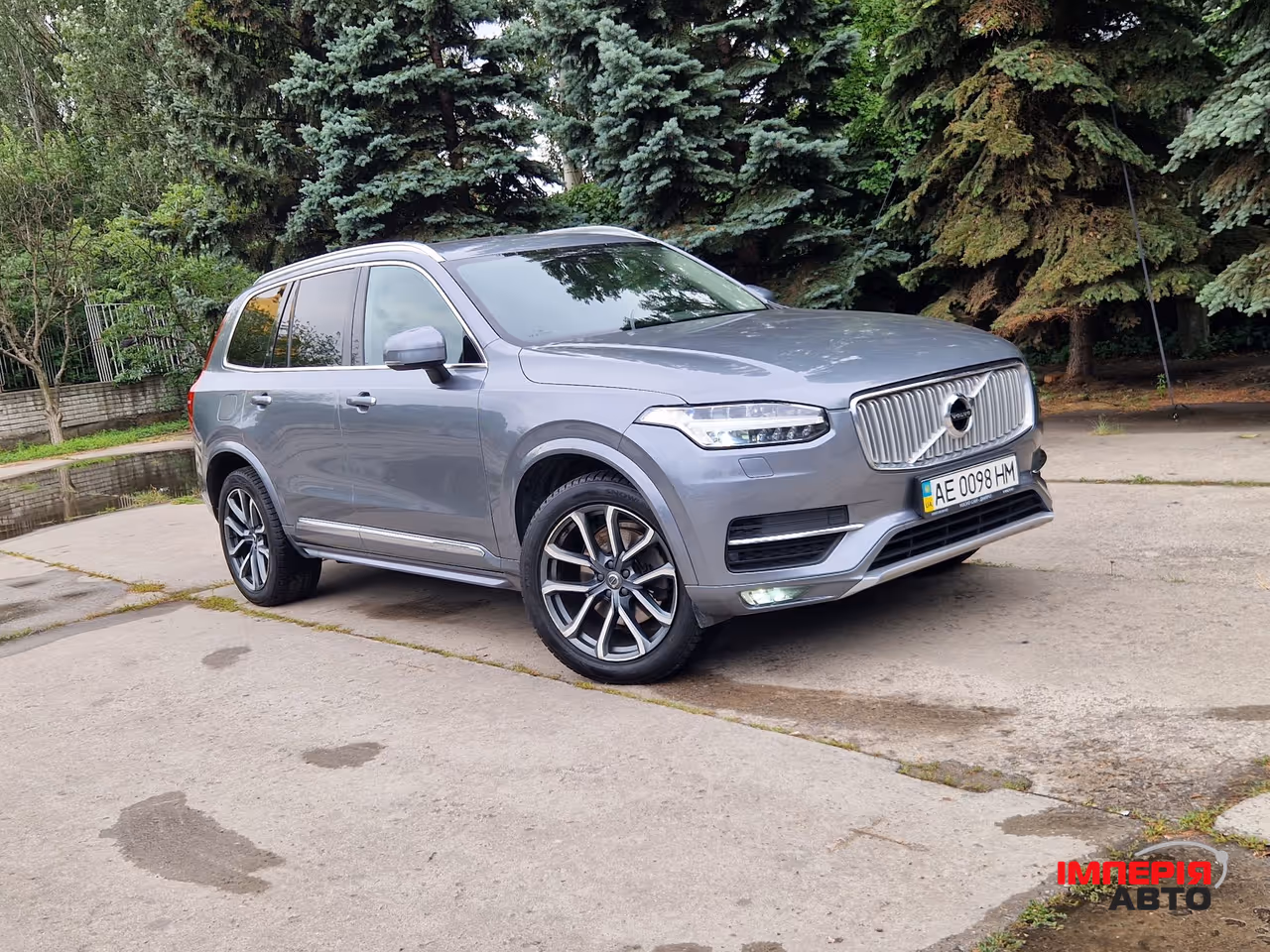 Volvo XC90 - фото 8