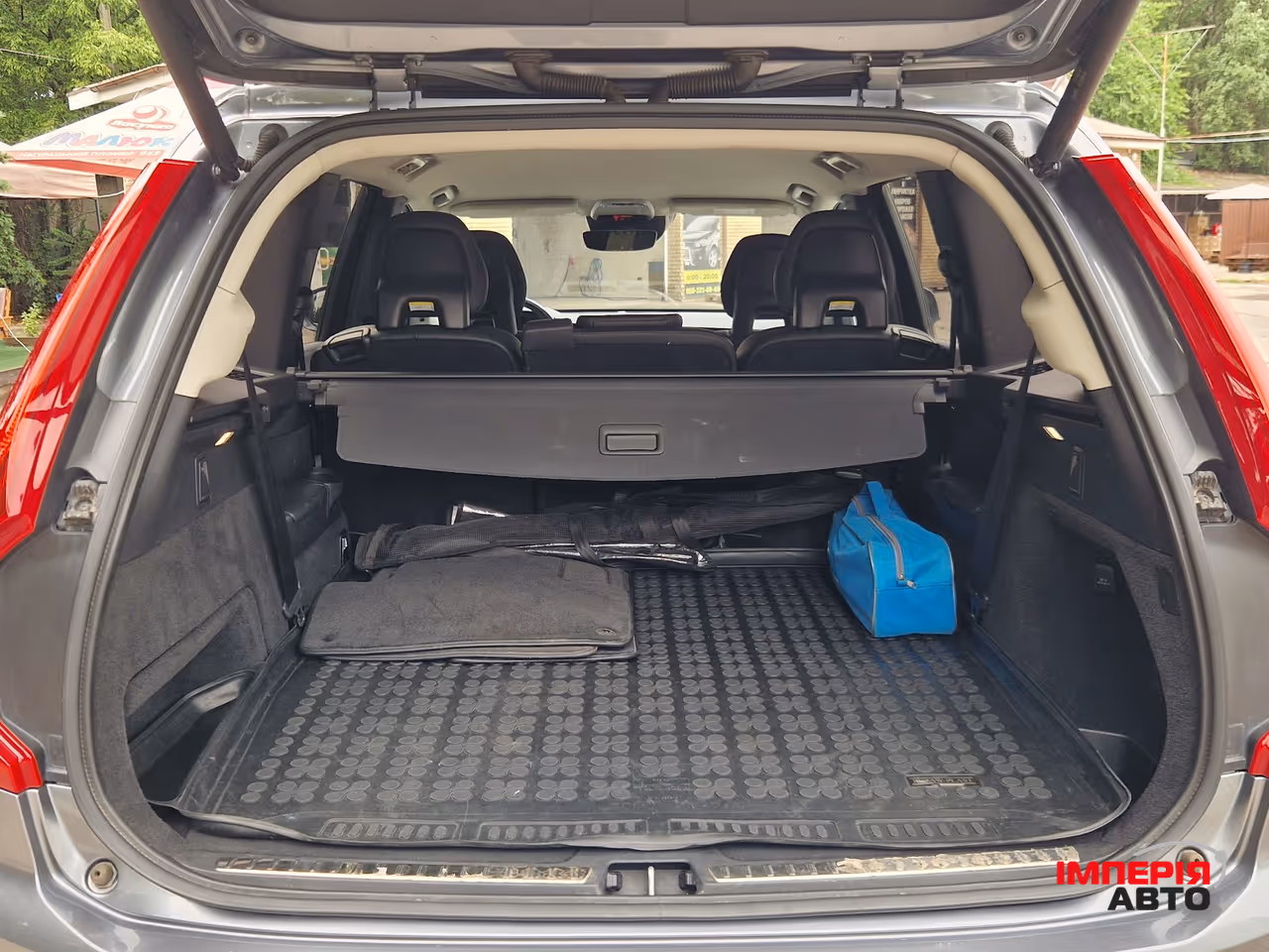 Volvo XC90 - фото 35