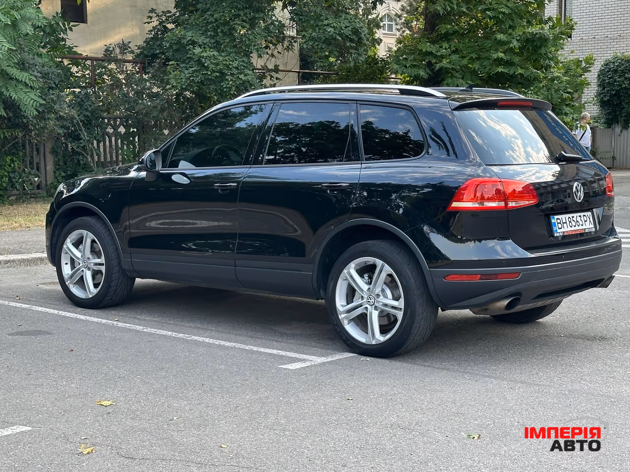 Volkswagen Touareg - фото 4