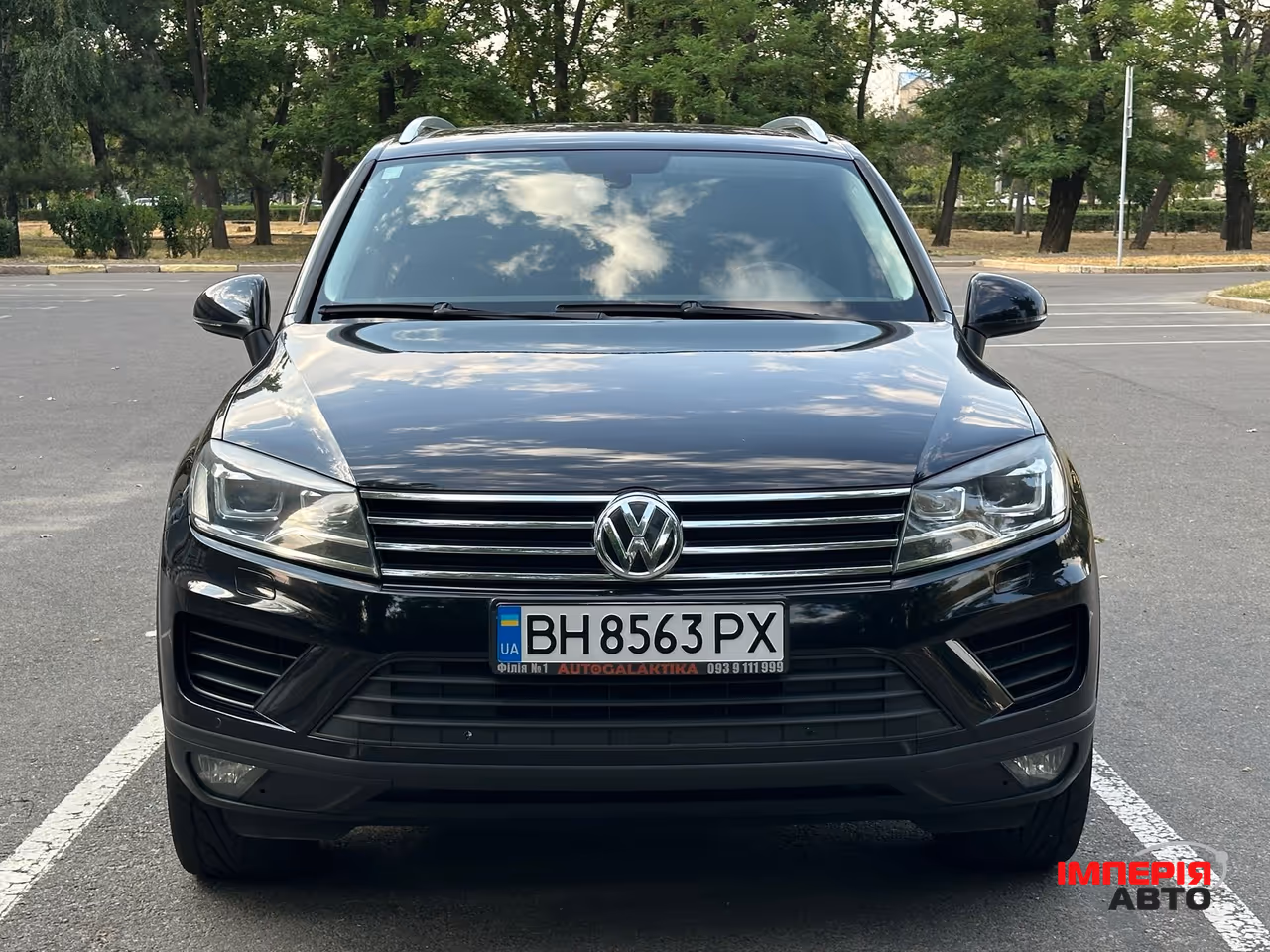 Volkswagen Touareg - фото 2
