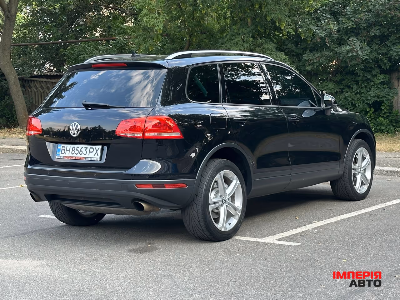 Volkswagen Touareg - фото 6