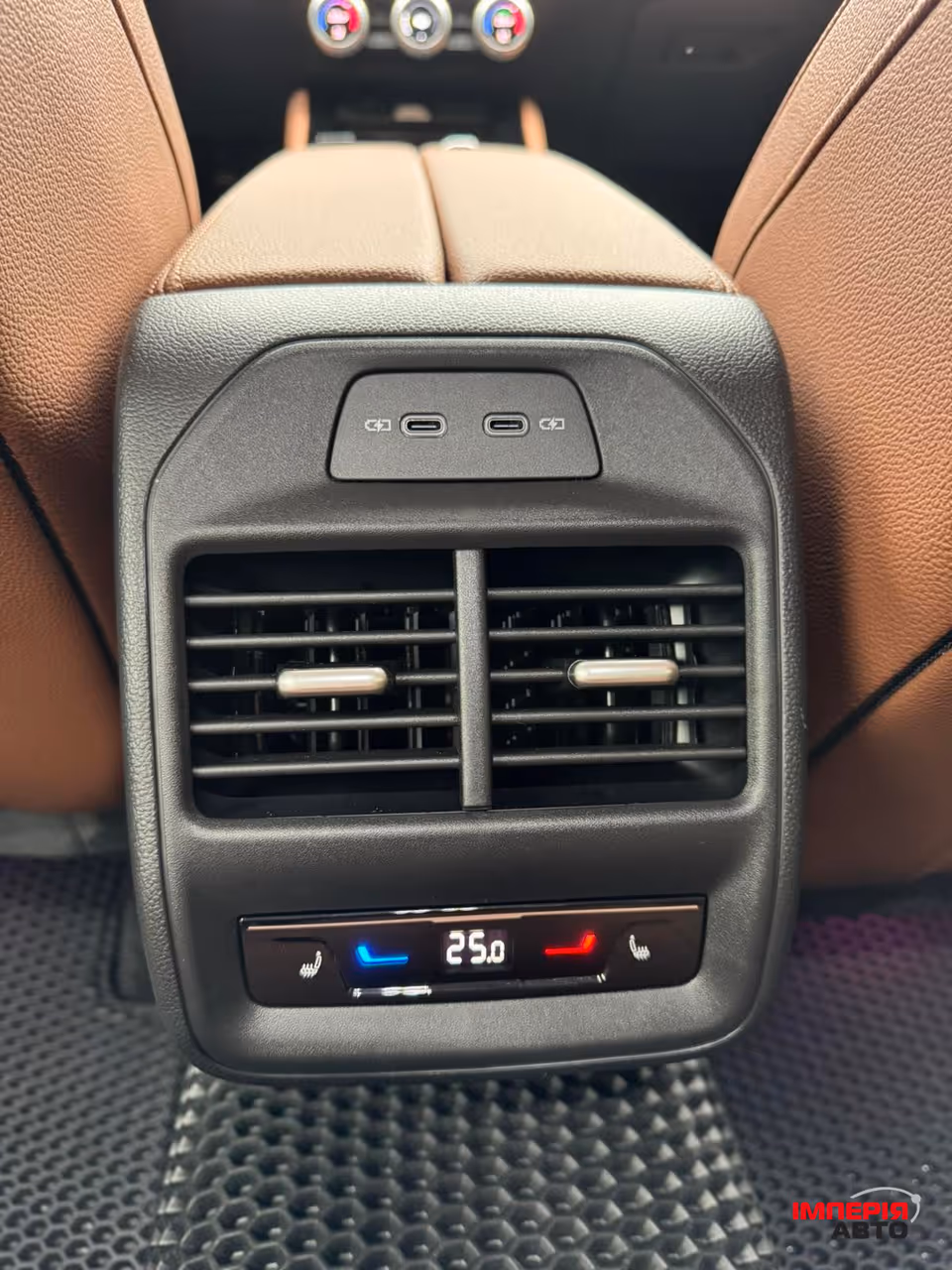 Skoda Superb - фото 15