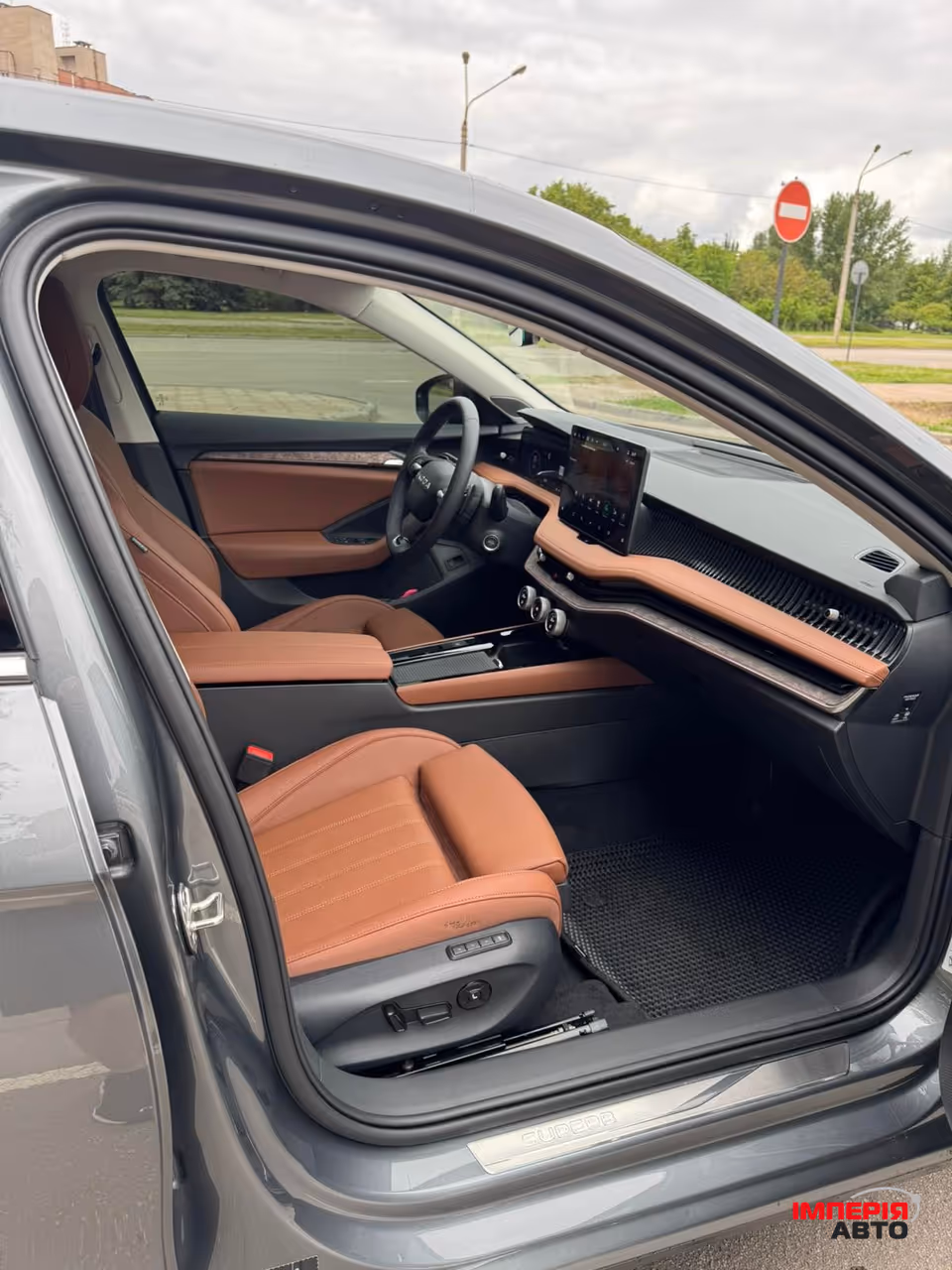 Skoda Superb - фото 11