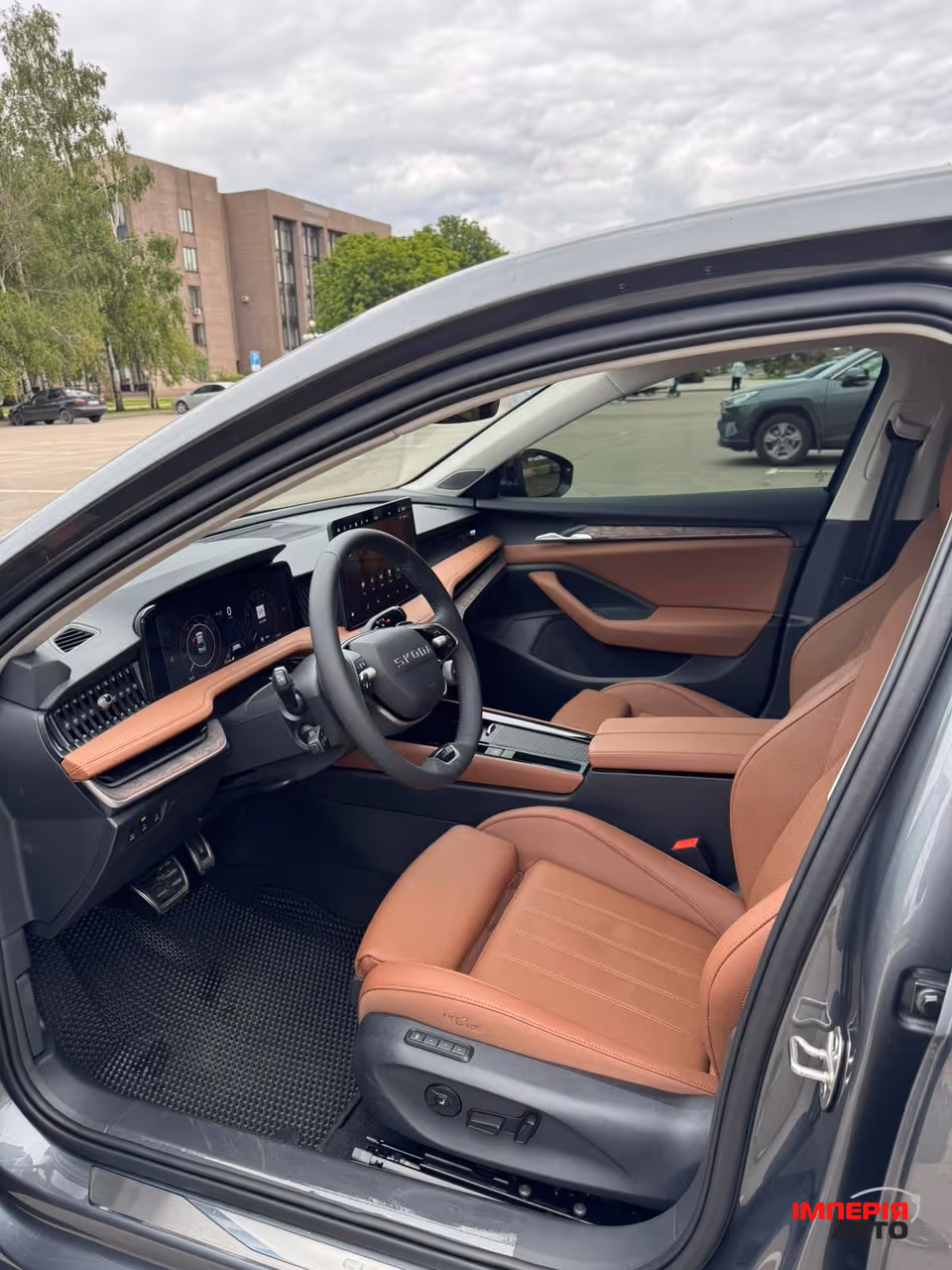 Skoda Superb - фото 12