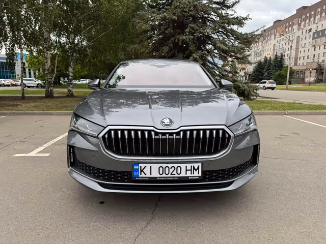 Skoda Superb - фото 1