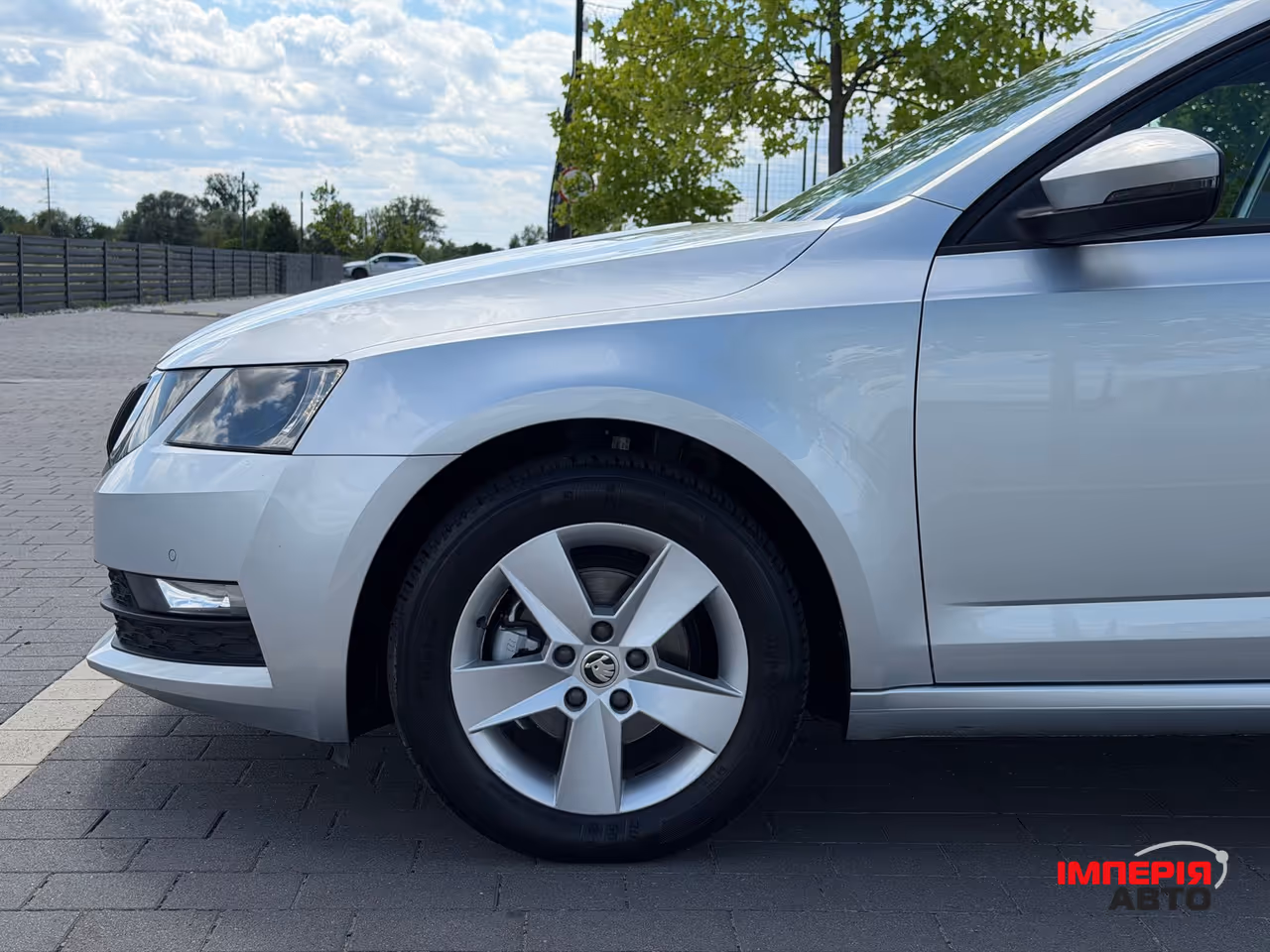 Skoda Octavia - фото 4