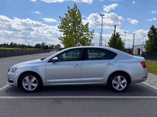 Skoda Octavia - фото 5