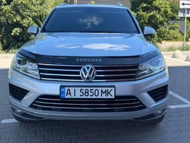 Volkswagen Touareg - фото 3