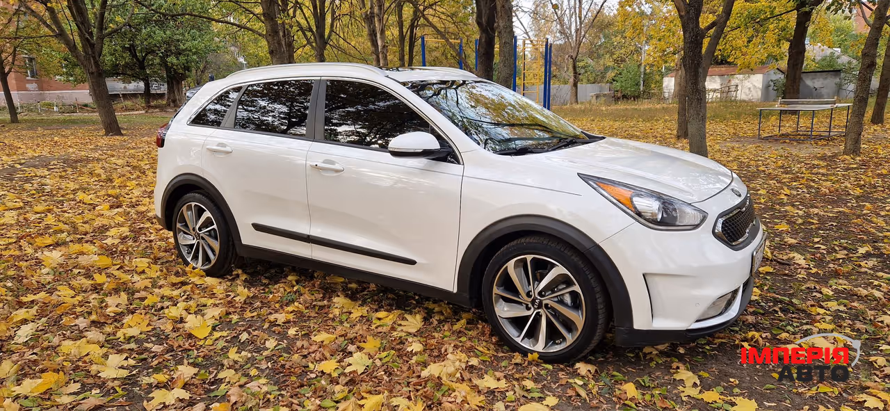 Kia Niro - фото 1