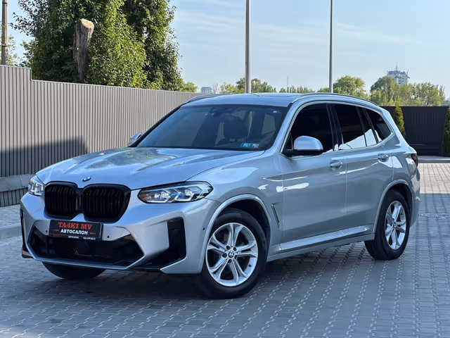 BMW X3 - фото 1