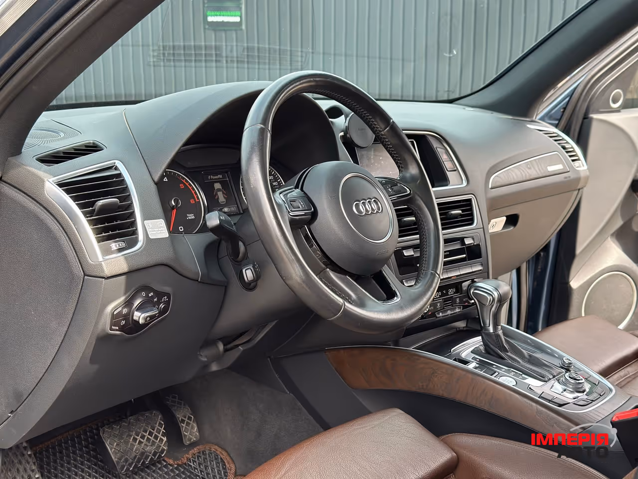 Audi Q5 - фото 8