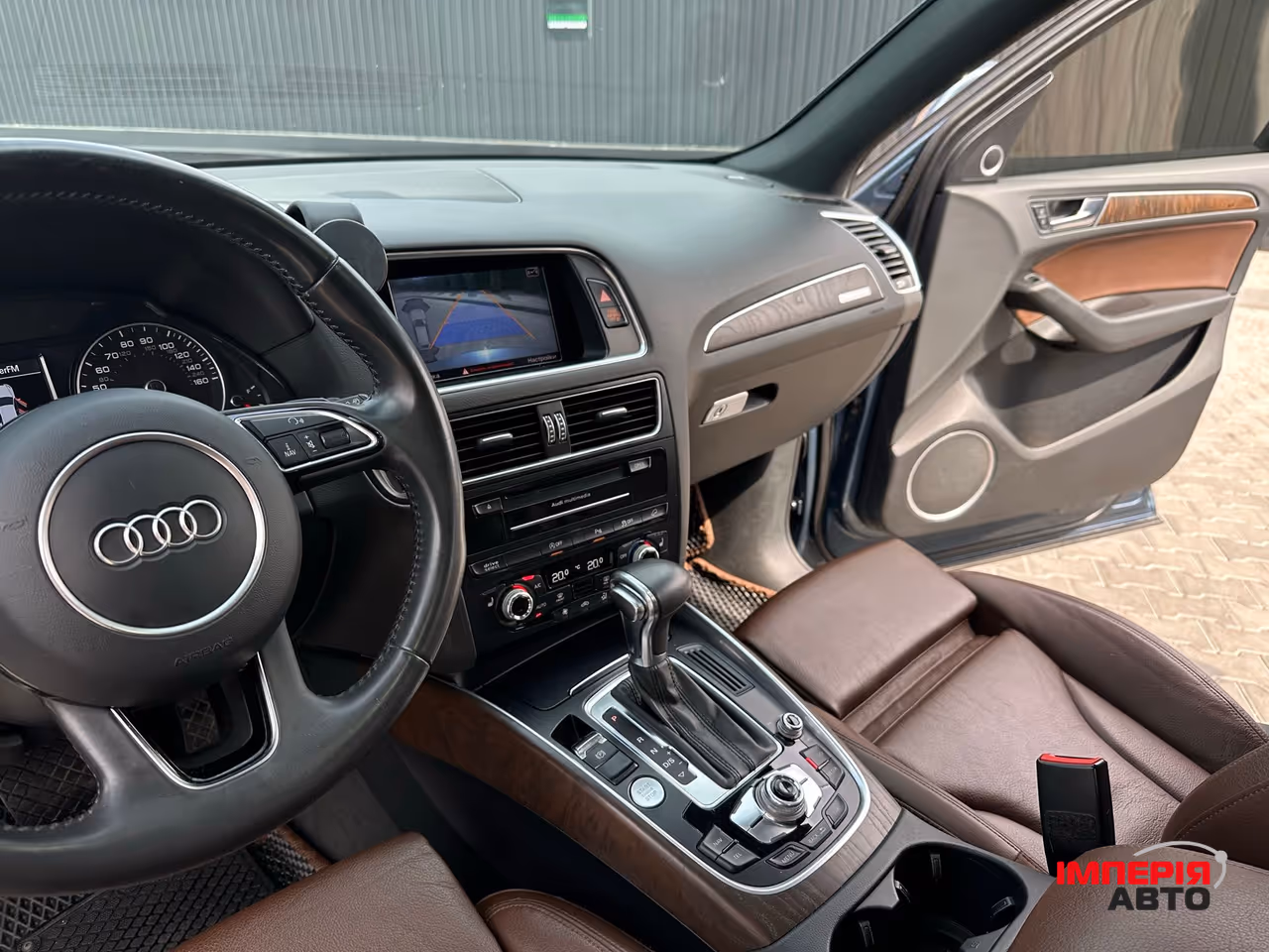 Audi Q5 - фото 12