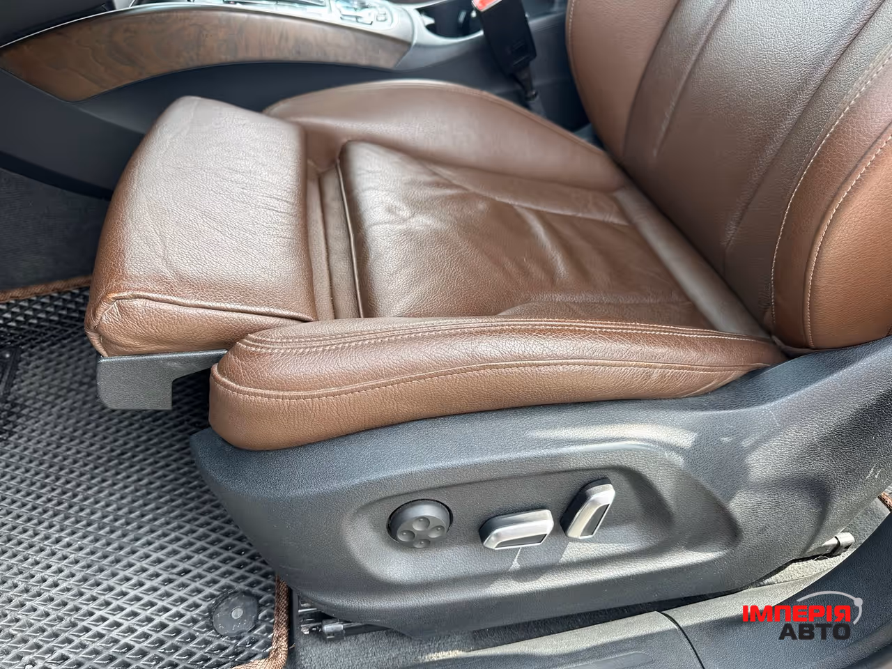 Audi Q5 - фото 14