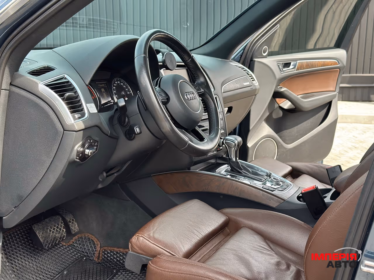 Audi Q5 - фото 7