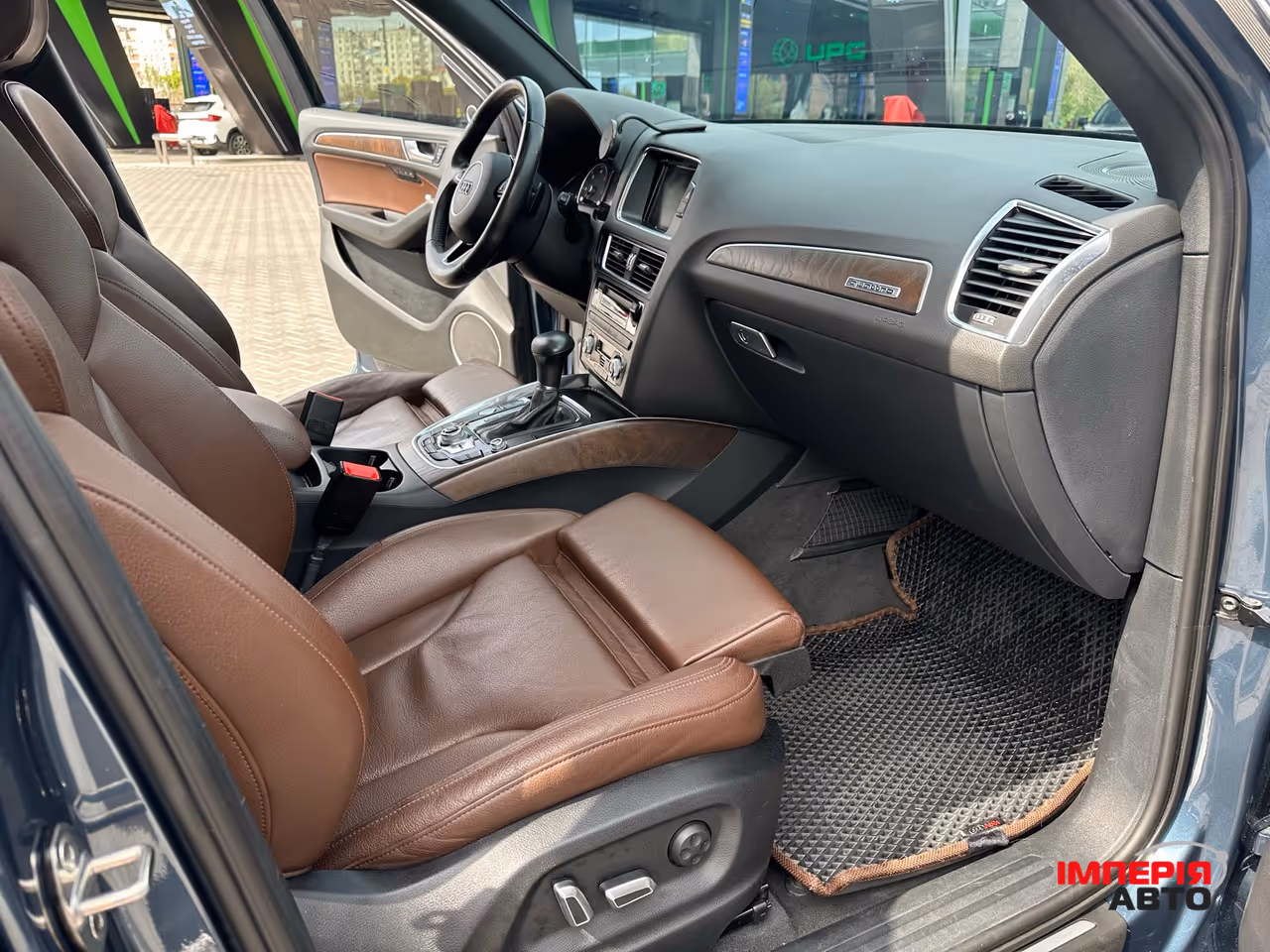 Audi Q5 - фото 25