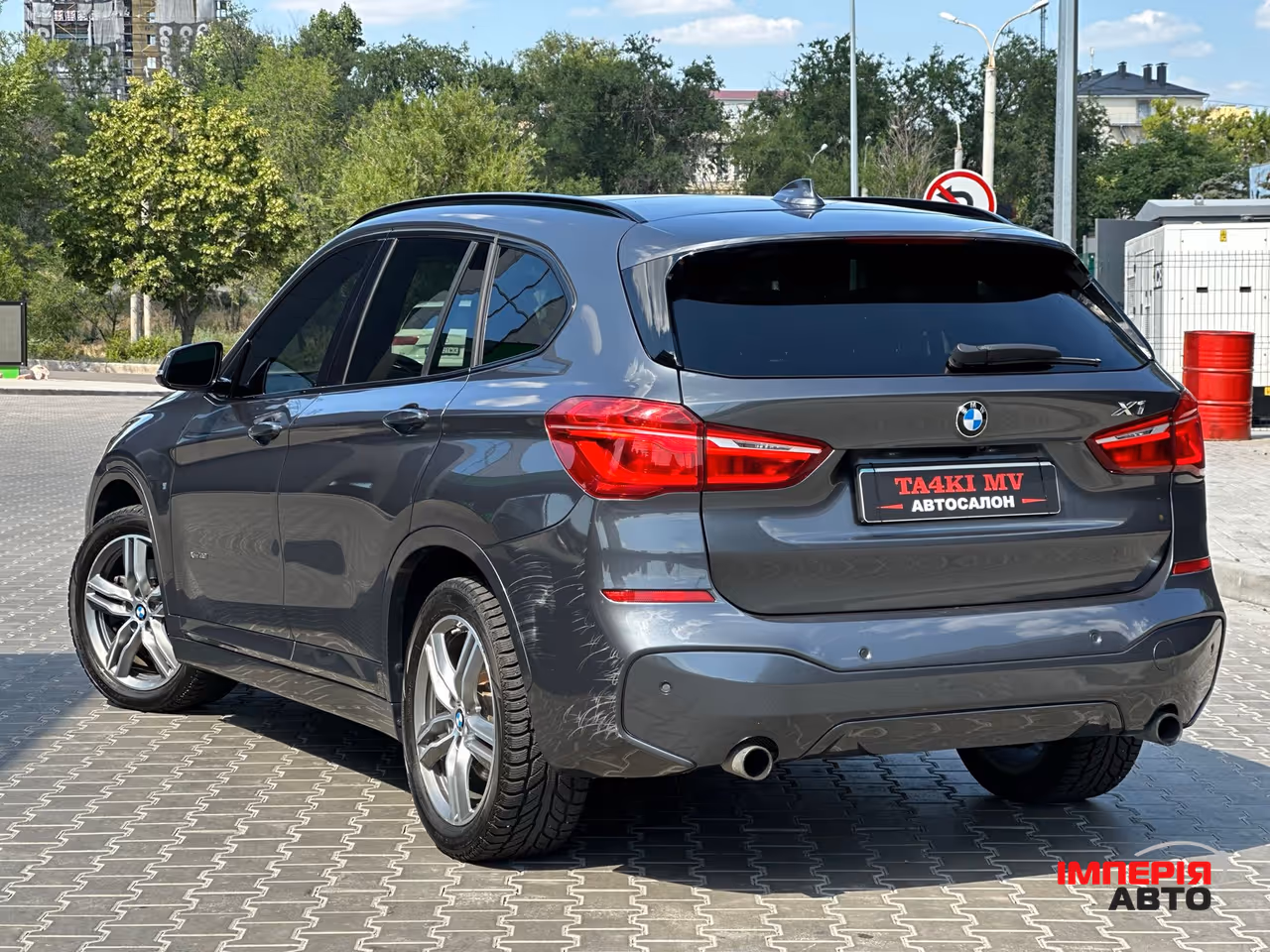 BMW X1 - фото 5