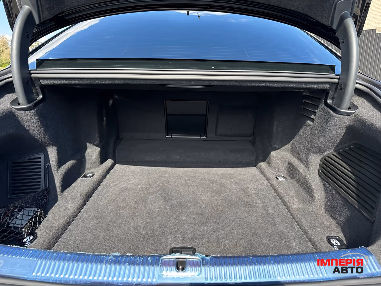 Audi A8 - фото 85