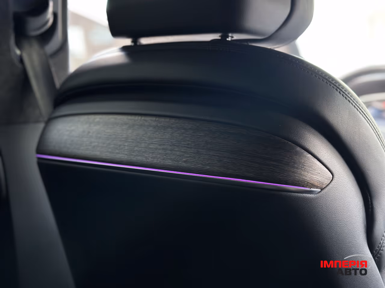Audi A8 - фото 51