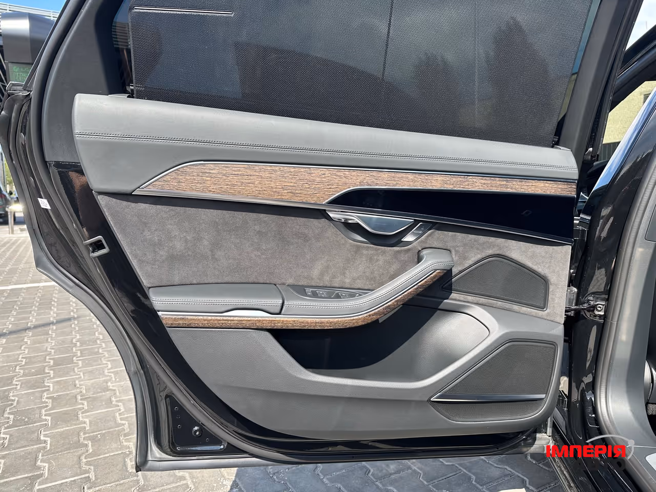 Audi A8 - фото 31
