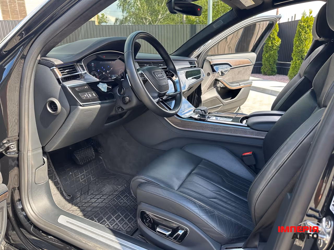 Audi A8 - фото 10